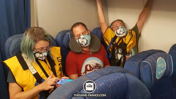 joueurs-escape-game-dans-avion 