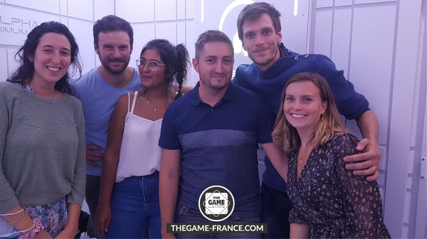 joueurs-escape-game-dans-mission-spatiale