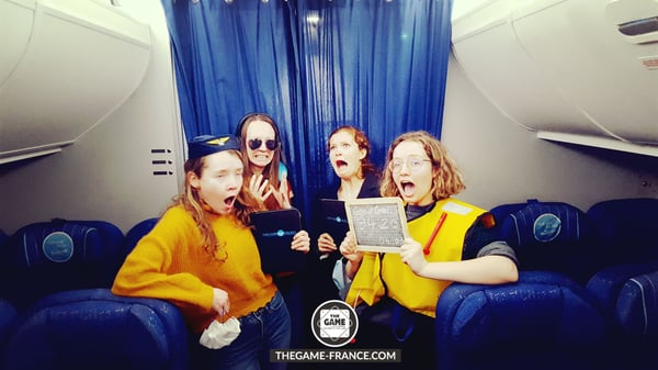joueurs-escape-game-dans-avion