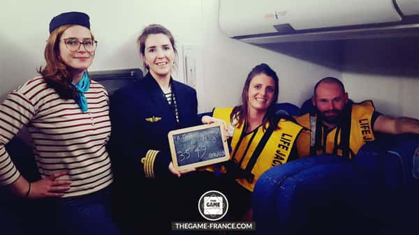 joueurs-escape-game-dans-avion