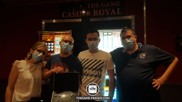 joueurs-escape-game-avec-diamants