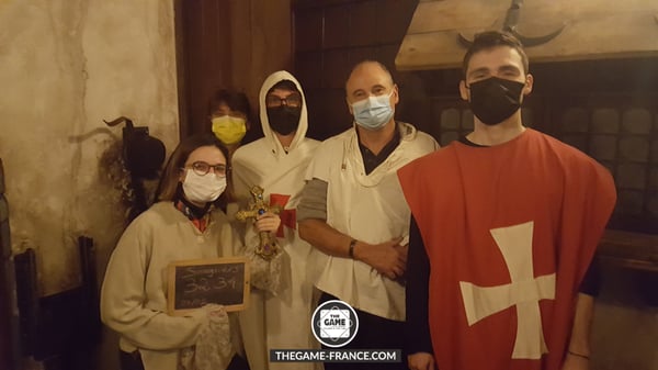 joueurs-escape-game-dans-tresor-des-templiers