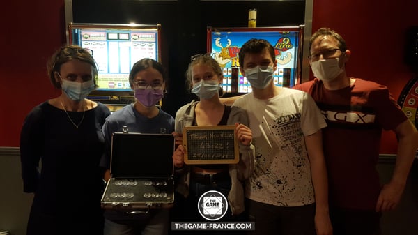 joueurs-escape-game-dans-braquage-de-casino