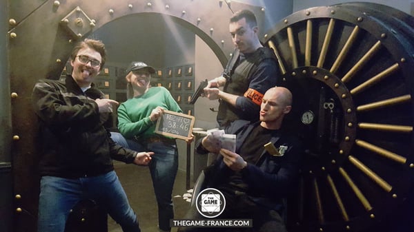 joueurs-escape-game-dans-braquage-a-la-francaise 