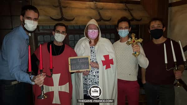 joueurs-escape-game-dans-tresor-des-templiers