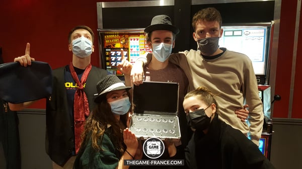 joueurs-escape-game-dans-braquage-de-casino