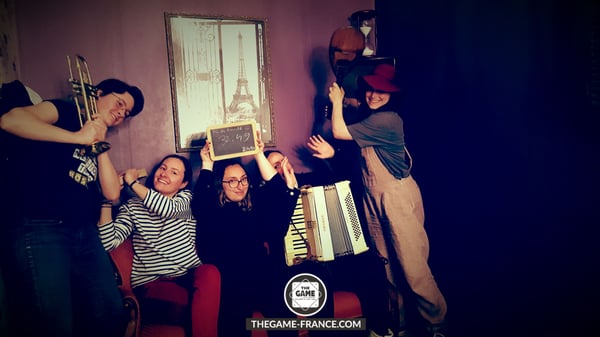 joueurs-escape-game-dans-canape-enlevement