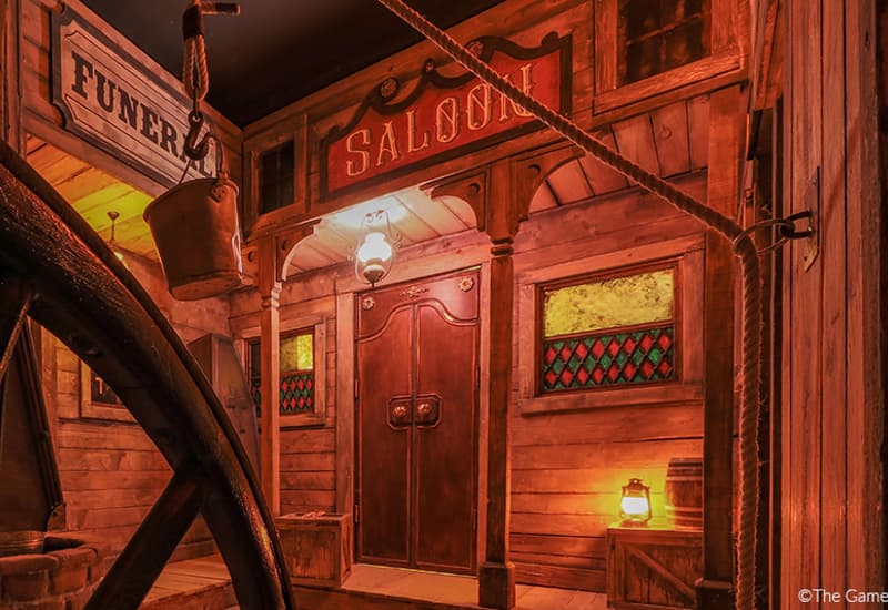 the-game-le-far-west-entree-saloon