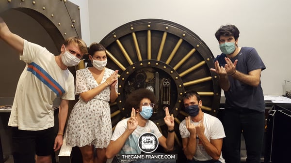 joueurs-escape-game-dans-braquage-a-la-francaise joueurs-escape-game-dans-braquage-a-la-francaise 