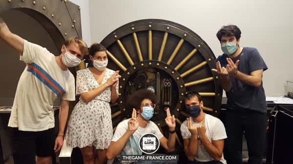 joueurs-escape-game-dans-braquage-a-la-francaise joueurs-escape-game-dans-braquage-a-la-francaise 