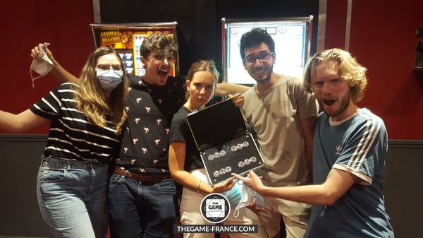 joueurs-escape-game-dans-braquage-de-casino