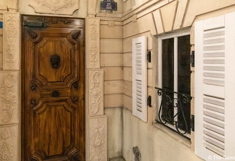  the-game-le-tremblement-de-terre-porte-appartement