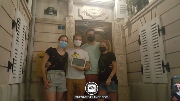 joueurs-escape game-dans-tremblement-de-terre
