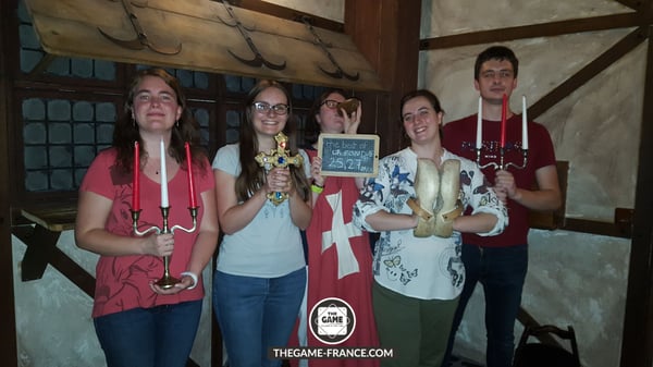 joueurs-escape-game-dans-tresor-des-templiers